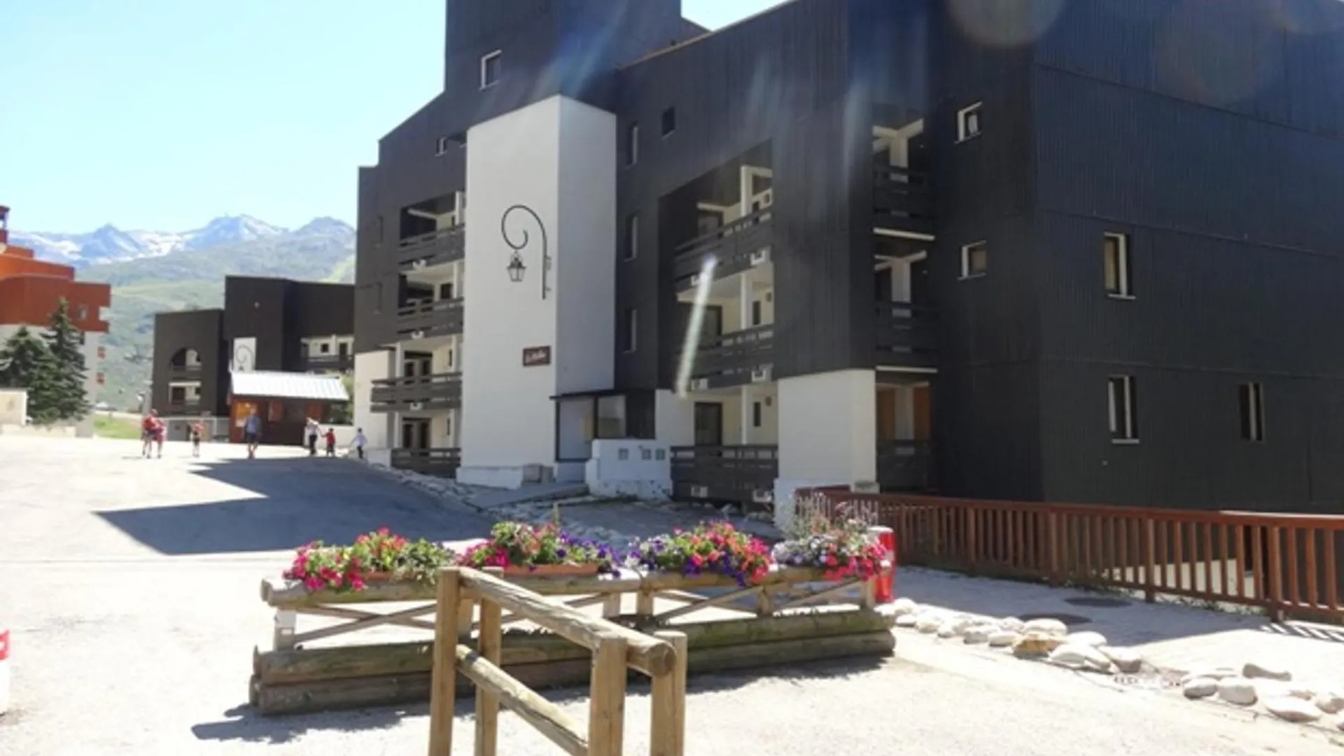 Spacieux 2 Pieces Renove, Skis Aux Pieds, 4 Pers, Les Menuires, 30M², Wi-Fi, Parking - Fr-1-178-126 contacts